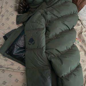 COPY - Moose knuckle coat